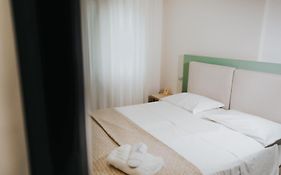 Plana Hotel